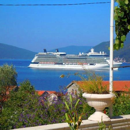 Villa Lastva Apartments Tivat Ngoại thất bức ảnh