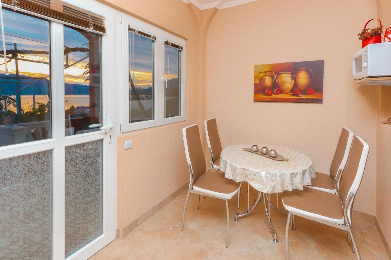 Villa Lastva Apartments Tivat Phòng bức ảnh