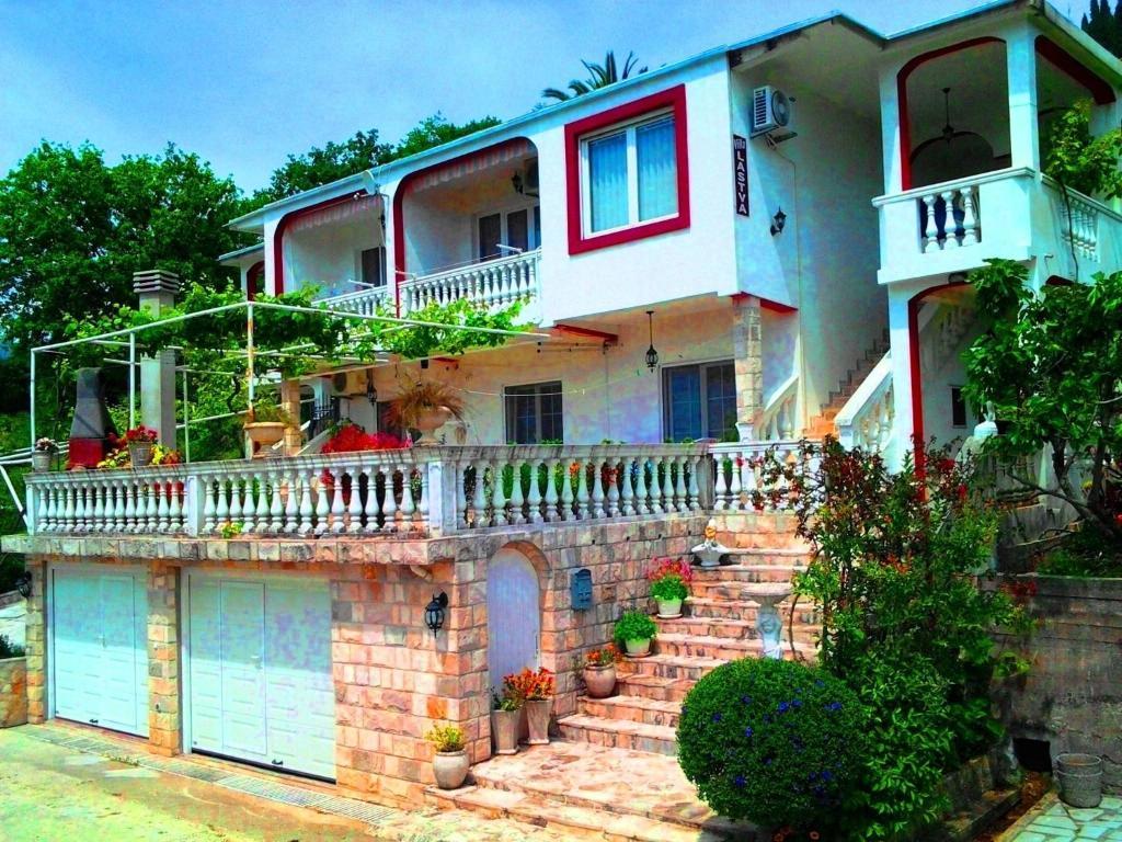Villa Lastva Apartments Tivat Ngoại thất bức ảnh