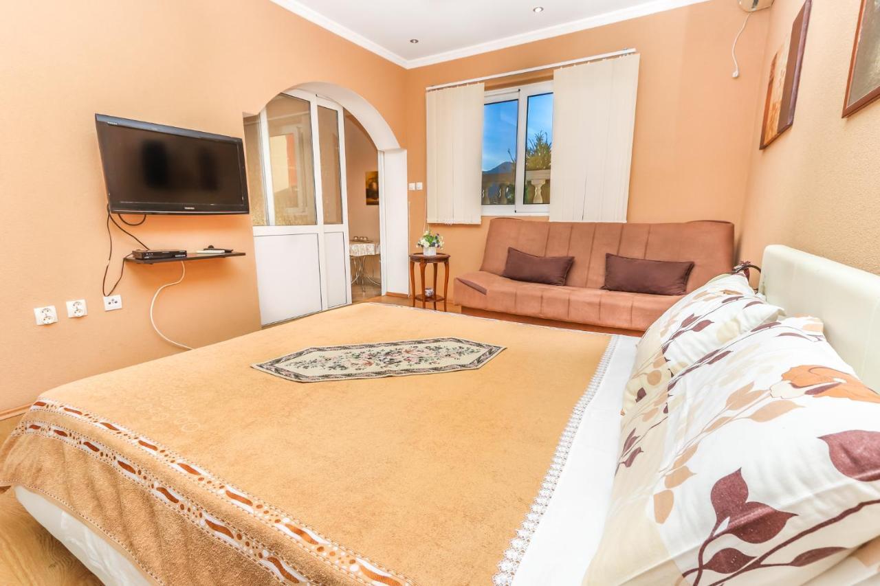 Villa Lastva Apartments Tivat Ngoại thất bức ảnh