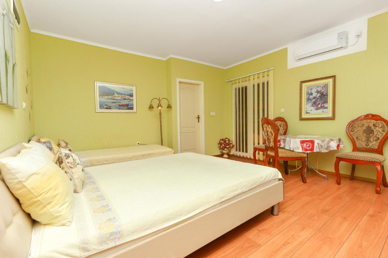 Villa Lastva Apartments Tivat Ngoại thất bức ảnh
